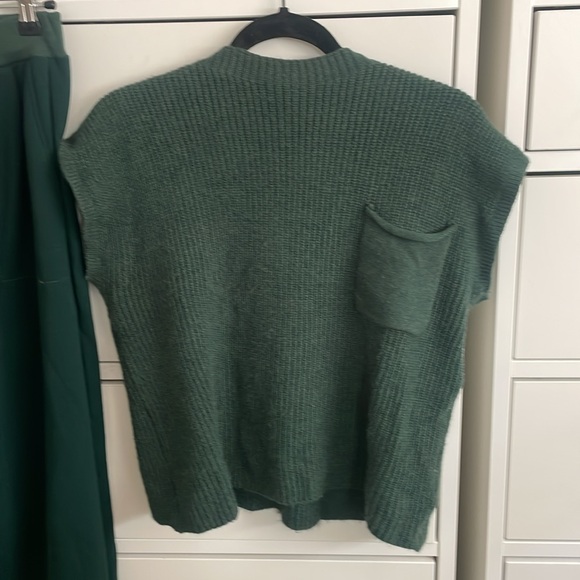 Green Matching Set - Picture 2 of 3